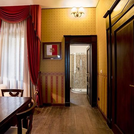 Palazzo Chiara Ξενοδοχείο Κάλιαρι Εξωτερικό φωτογραφία